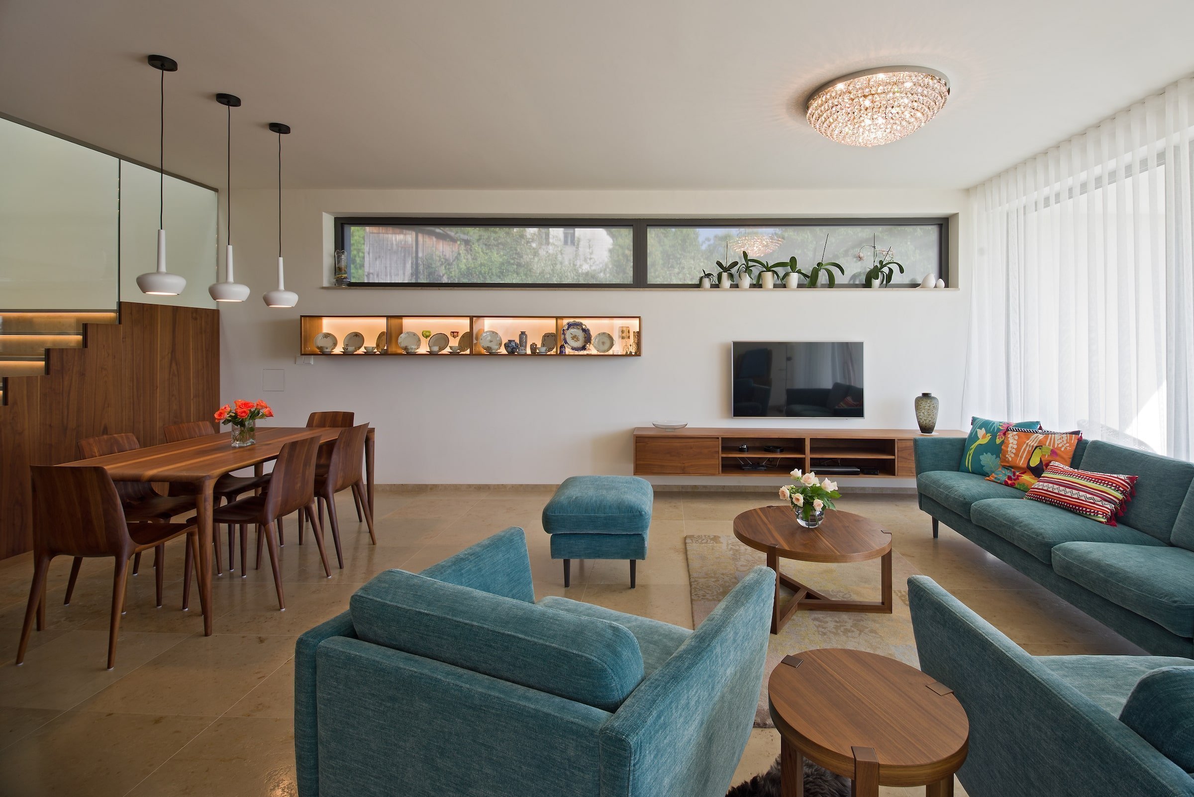 Funkcionalistická vila na skále