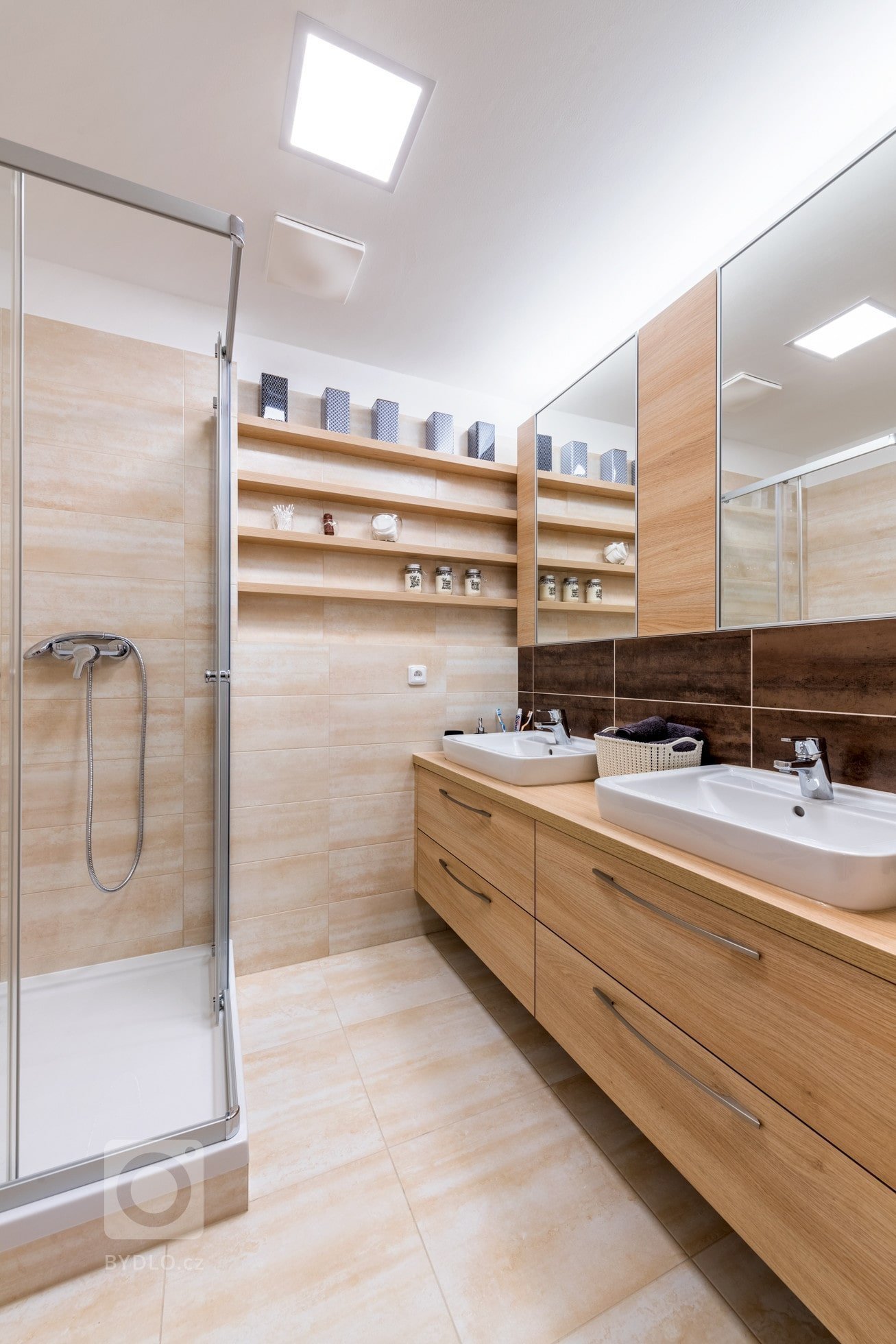 Jak na úložné prostory v malé koupelně