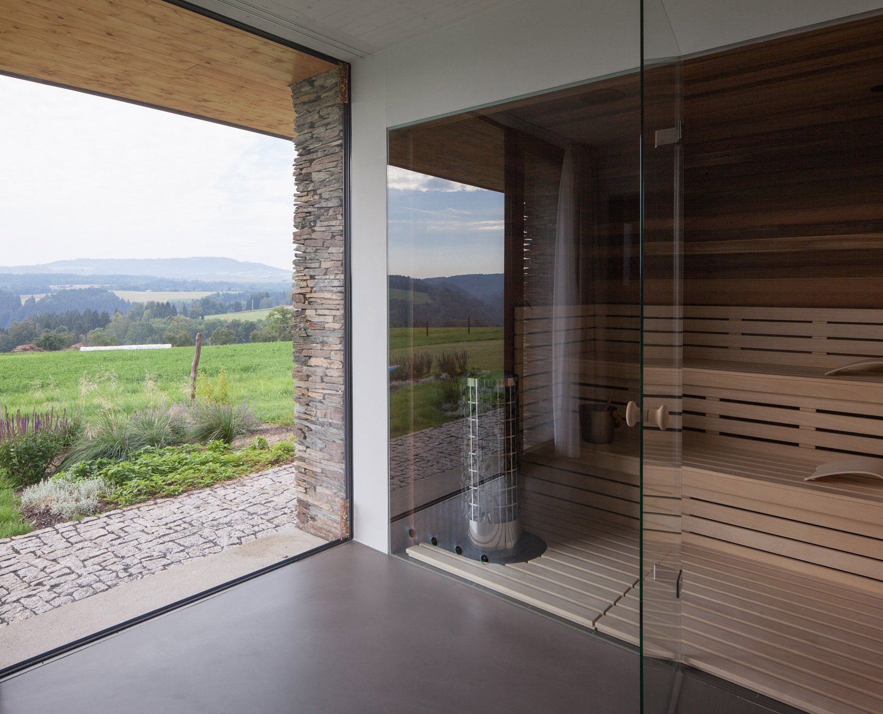 Klasická stodola z moderních materiálů