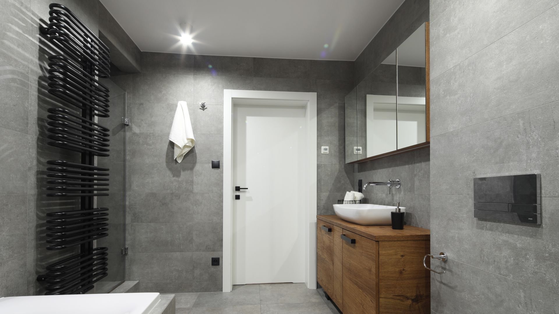 Krásný byt v historickém činžovním domě