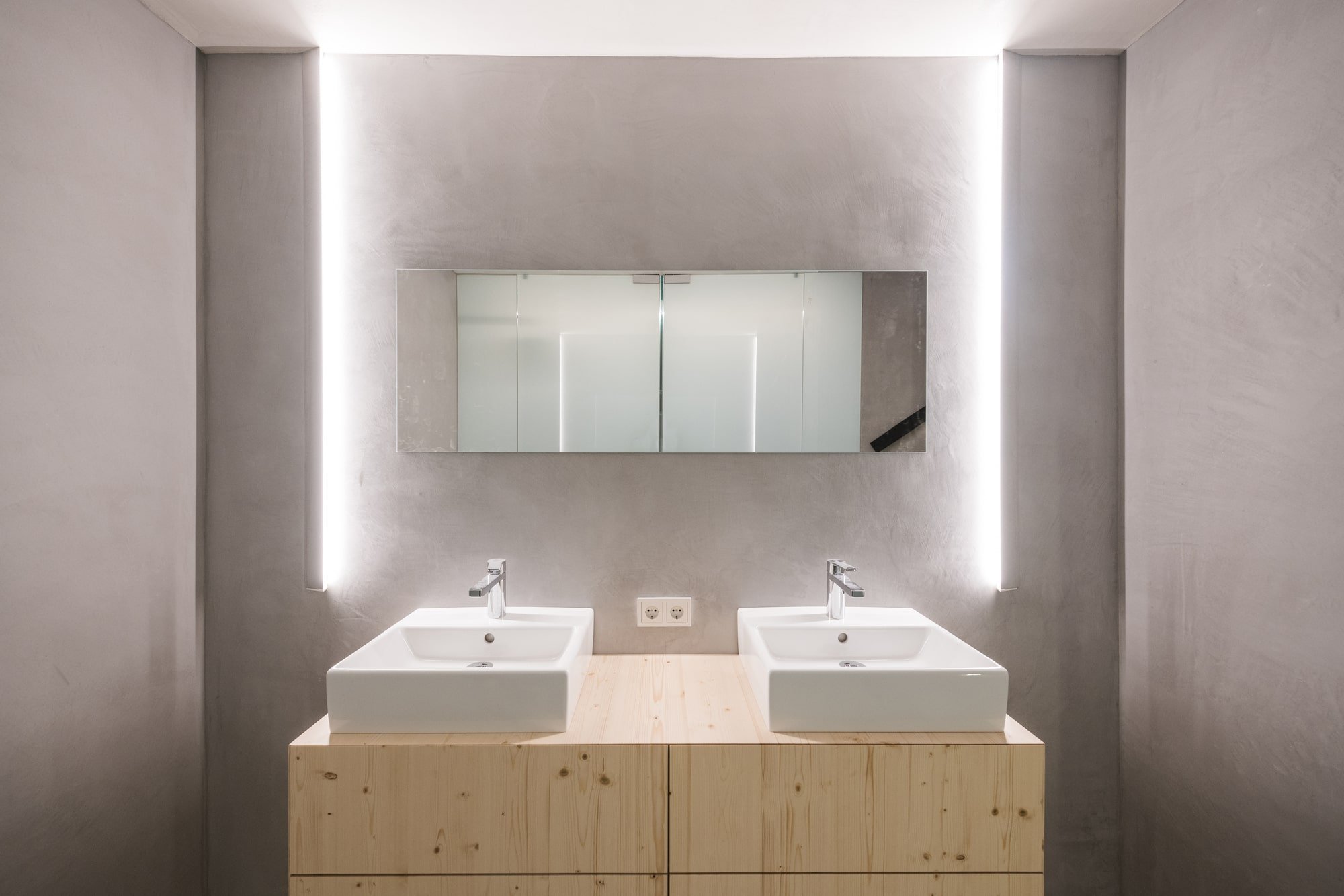 Malá chata vypadá po rekonstrukci jako UFO