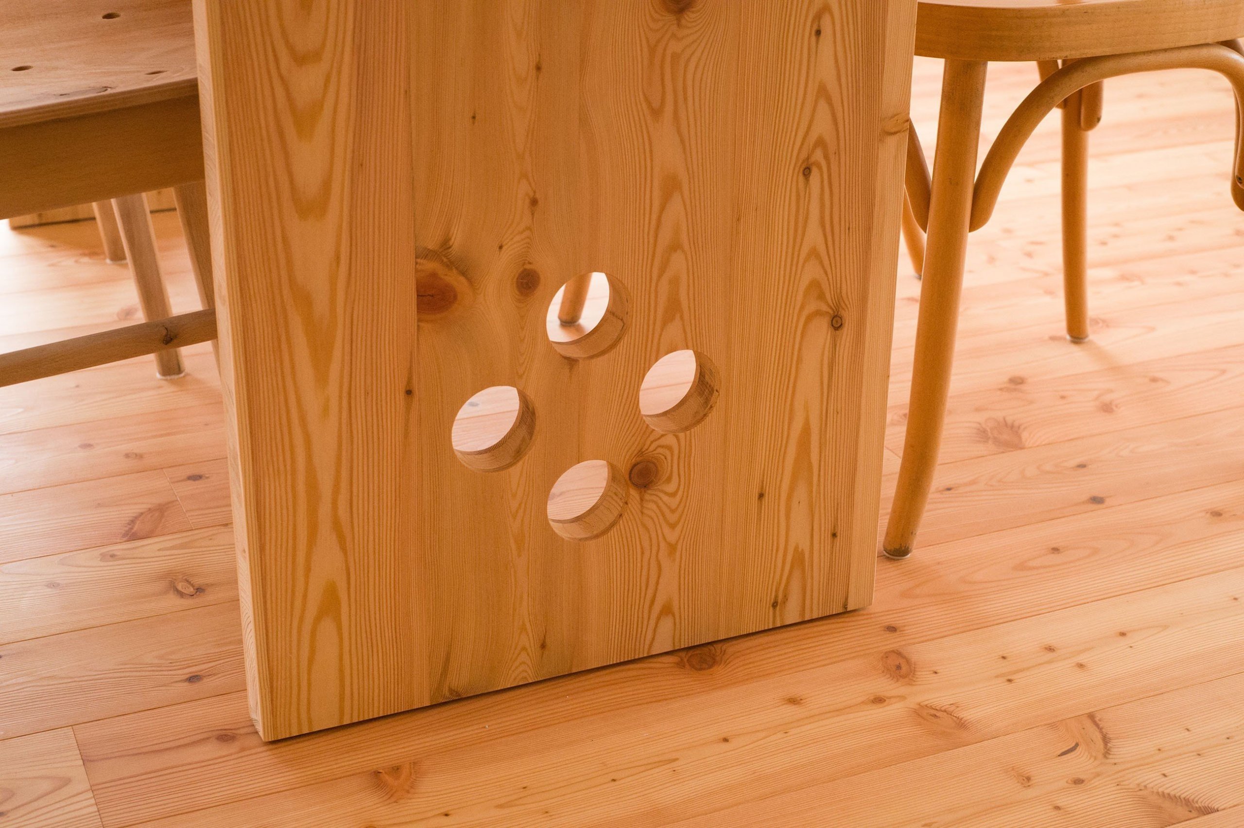 V jednoduchosti je krása – moderní dům v chráněné oblasti