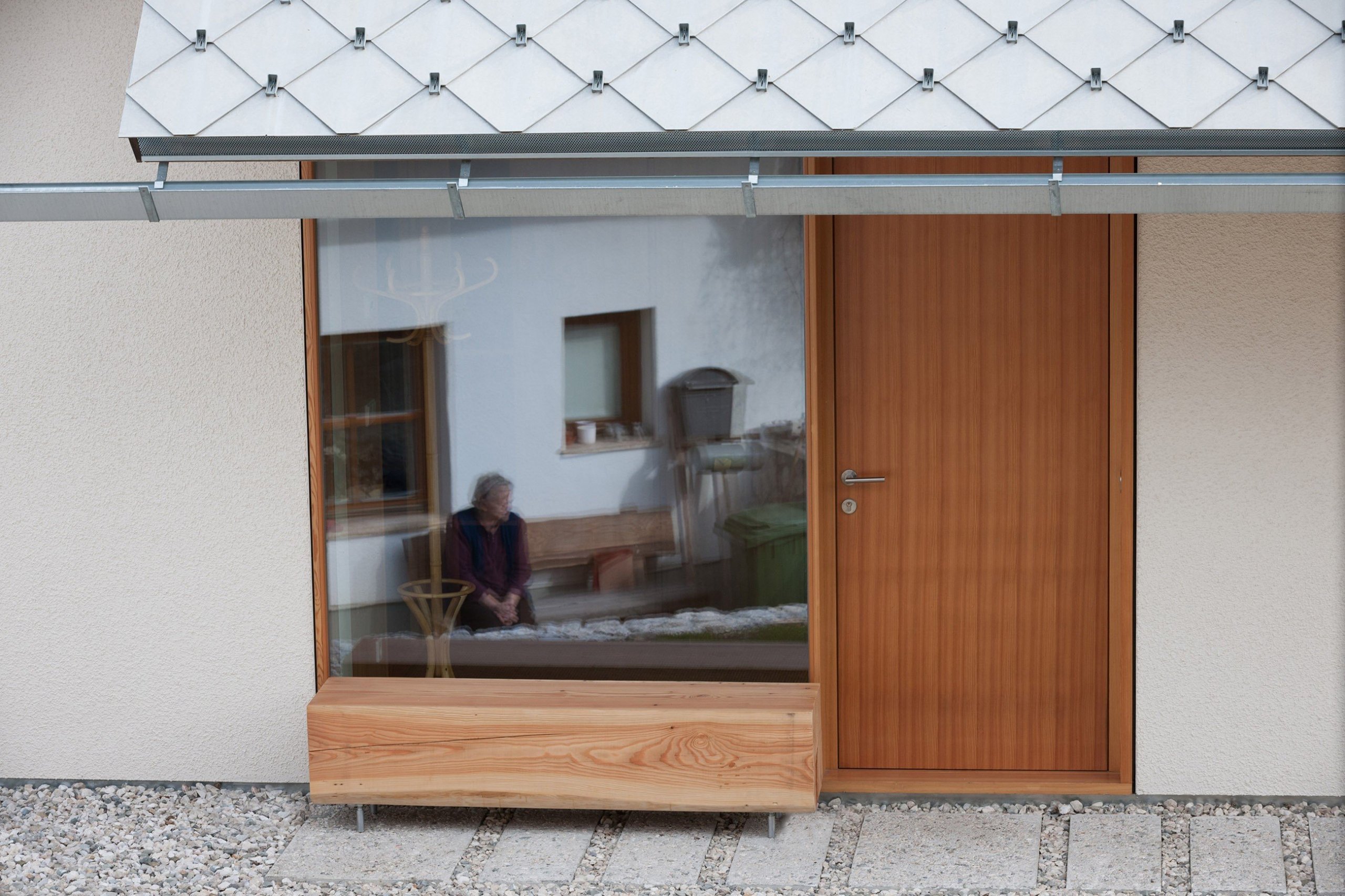 V jednoduchosti je krása – moderní dům v chráněné oblasti