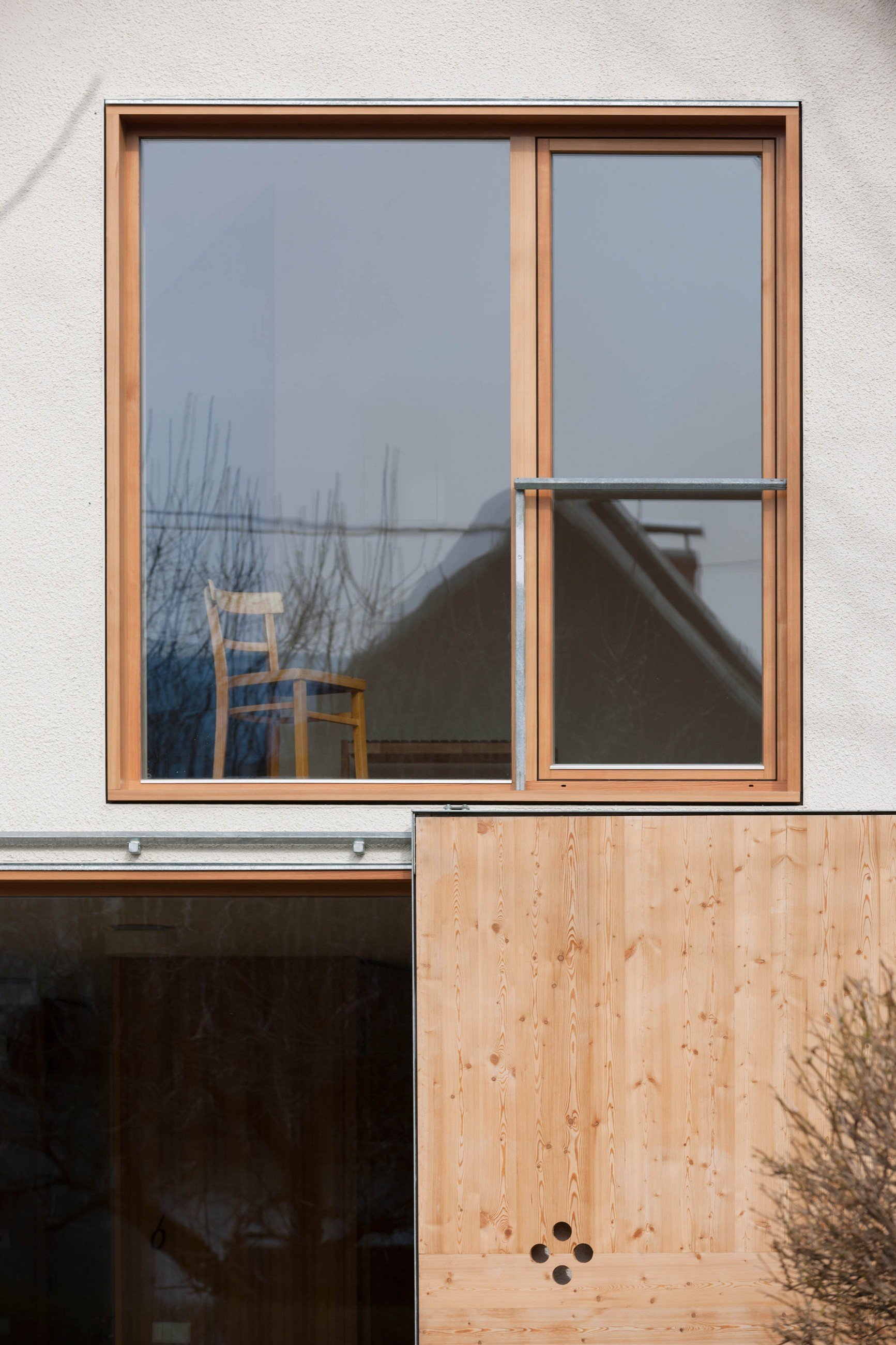 V jednoduchosti je krása – moderní dům v chráněné oblasti