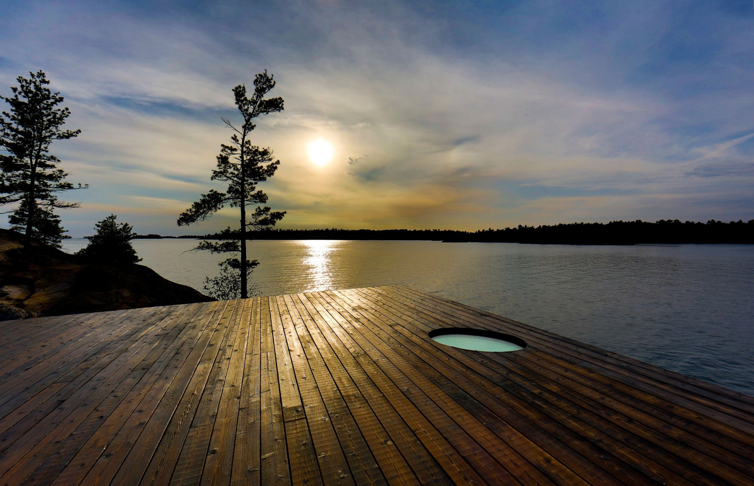 Netradiční sauna s výhledem na jezero