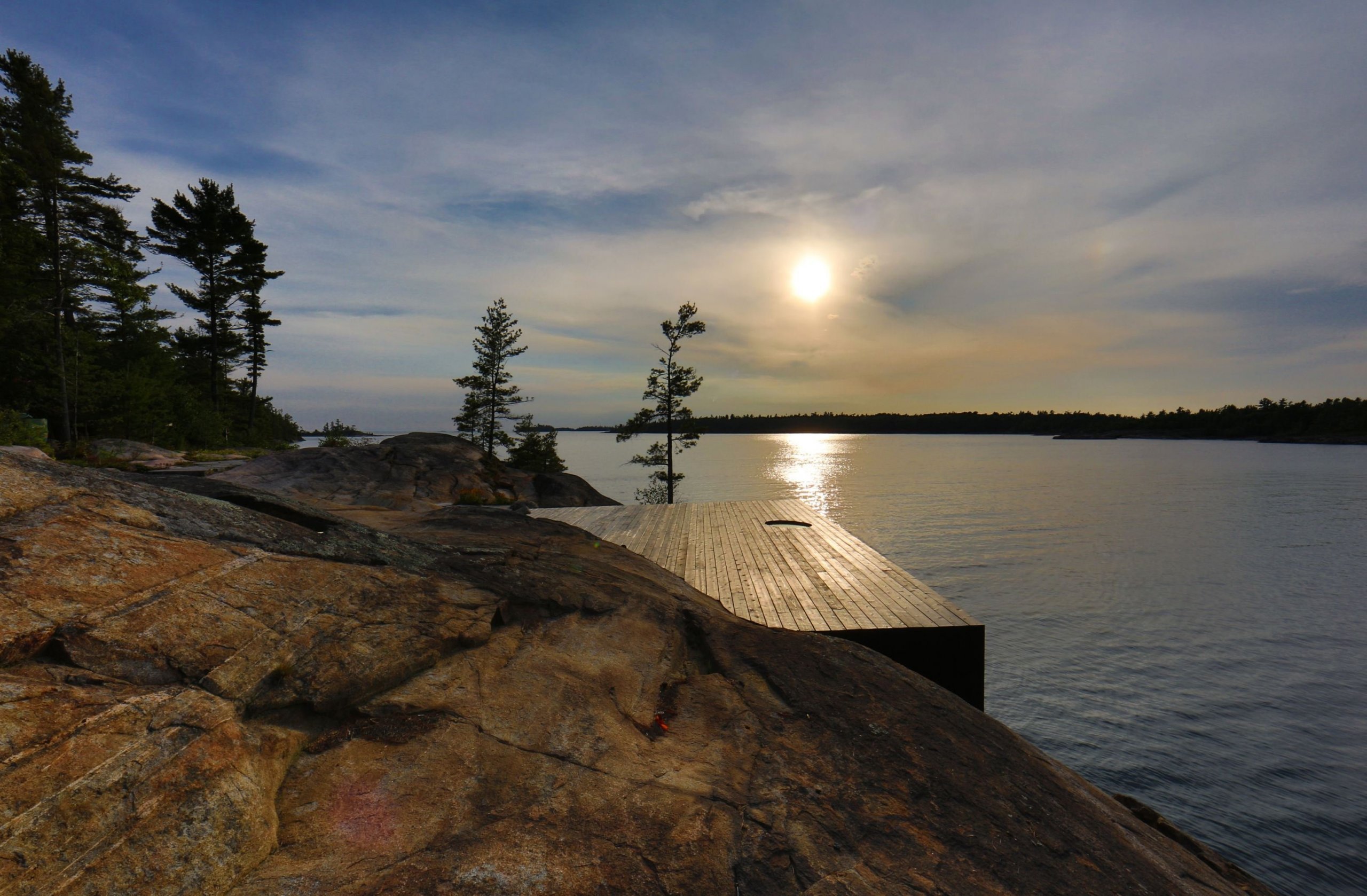 Netradiční sauna s výhledem na jezero