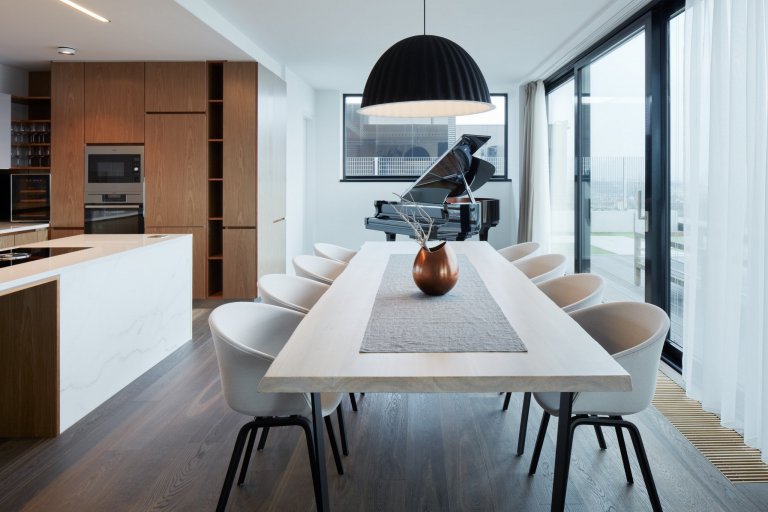 Penthouse z Prahy je bydlením snů