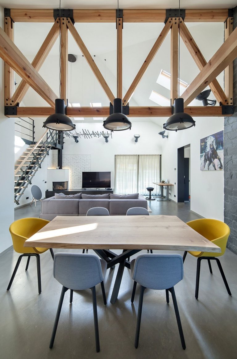 Rekonstrukce domu pro mladou rodinu