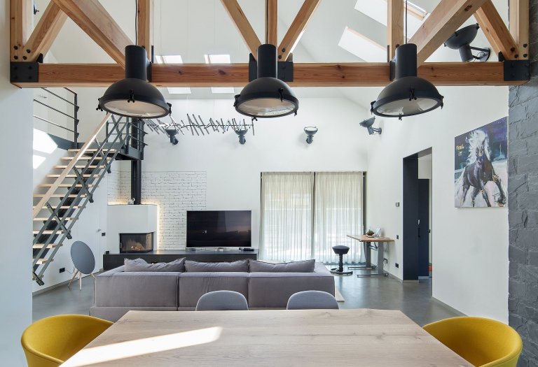 Rekonstrukce domu pro mladou rodinu