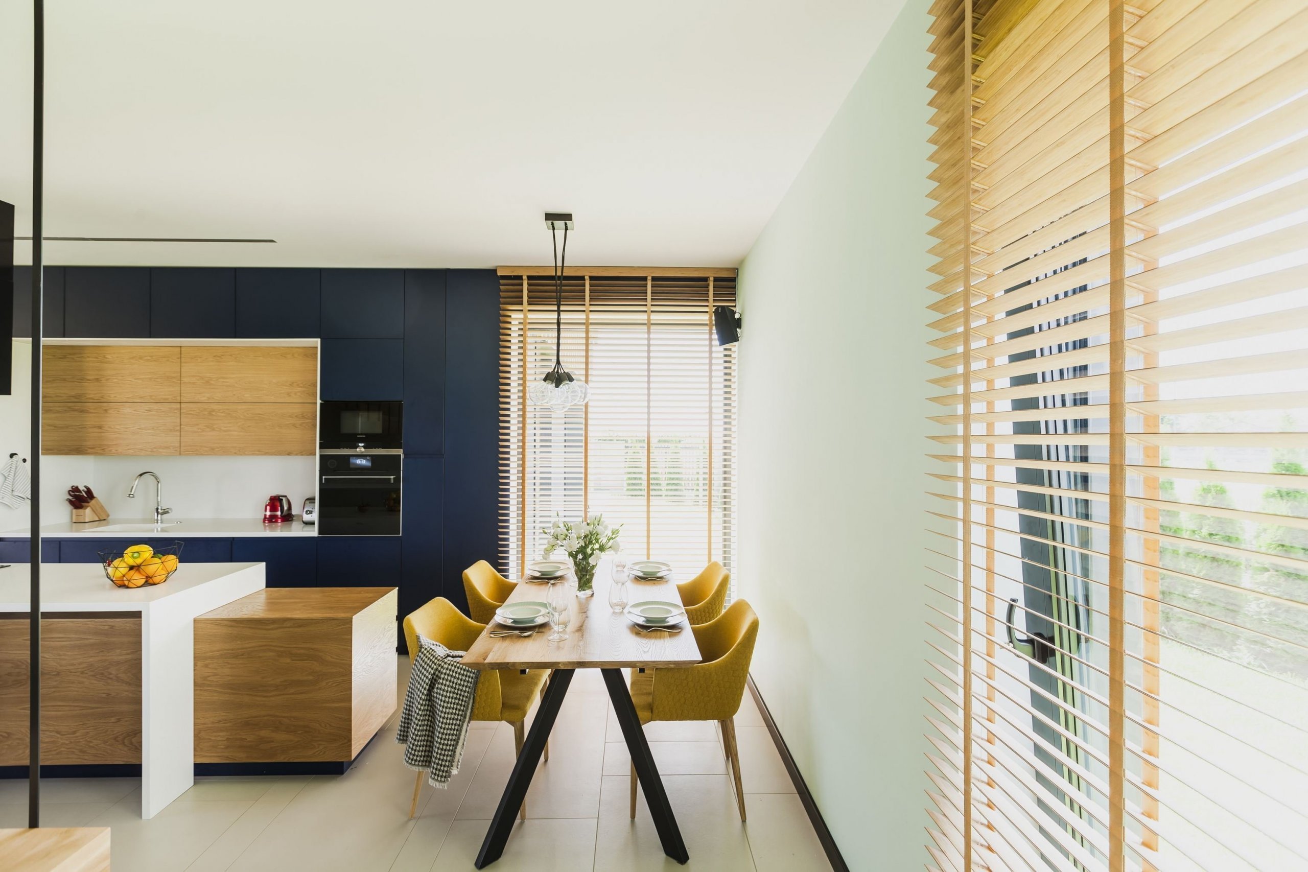 Sen o moderním bydlení v bažinaté krajině