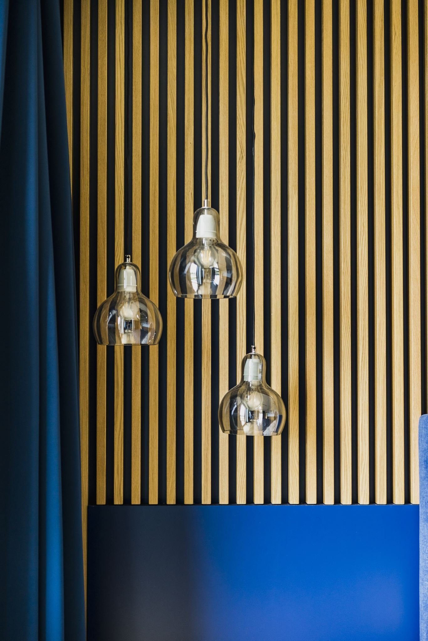 Sen o moderním bydlení v bažinaté krajině