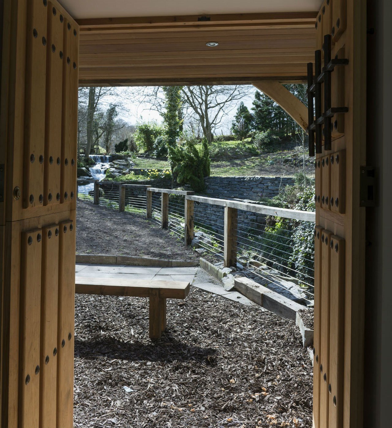 Starý mlýn přeměnili na útulné víkendové sídlo