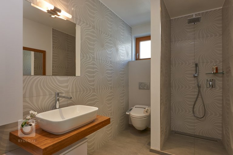 Vana nebo sprchový kout?