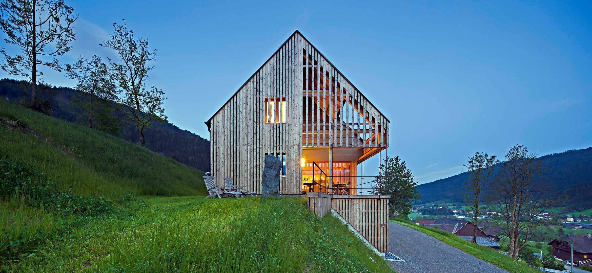 Almhaus, aneb víkendový dům imitující stodolu