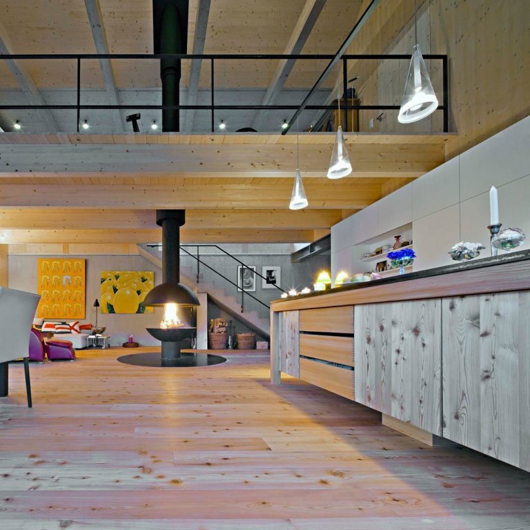 Almhaus, aneb víkendový dům imitující stodolu