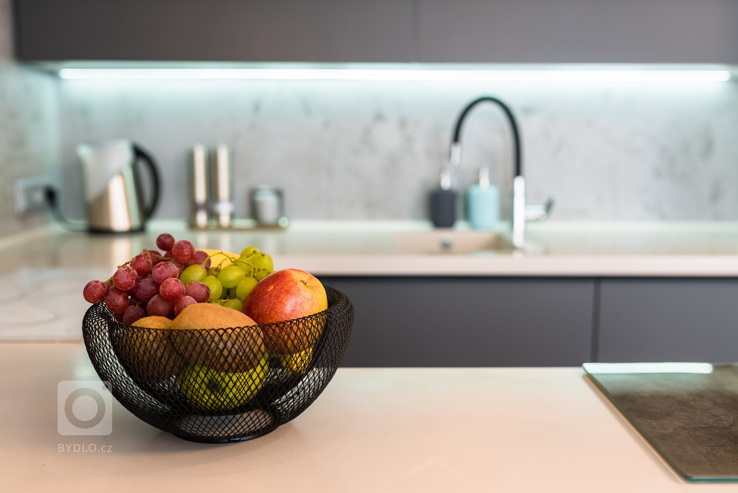 Většina developerů, kterí staví a prodávají malometrážní byty,&nbsp;moc neuvažuje o běžném životě v nich. Proto vznikají dispozice, které jsou pro plynulý…