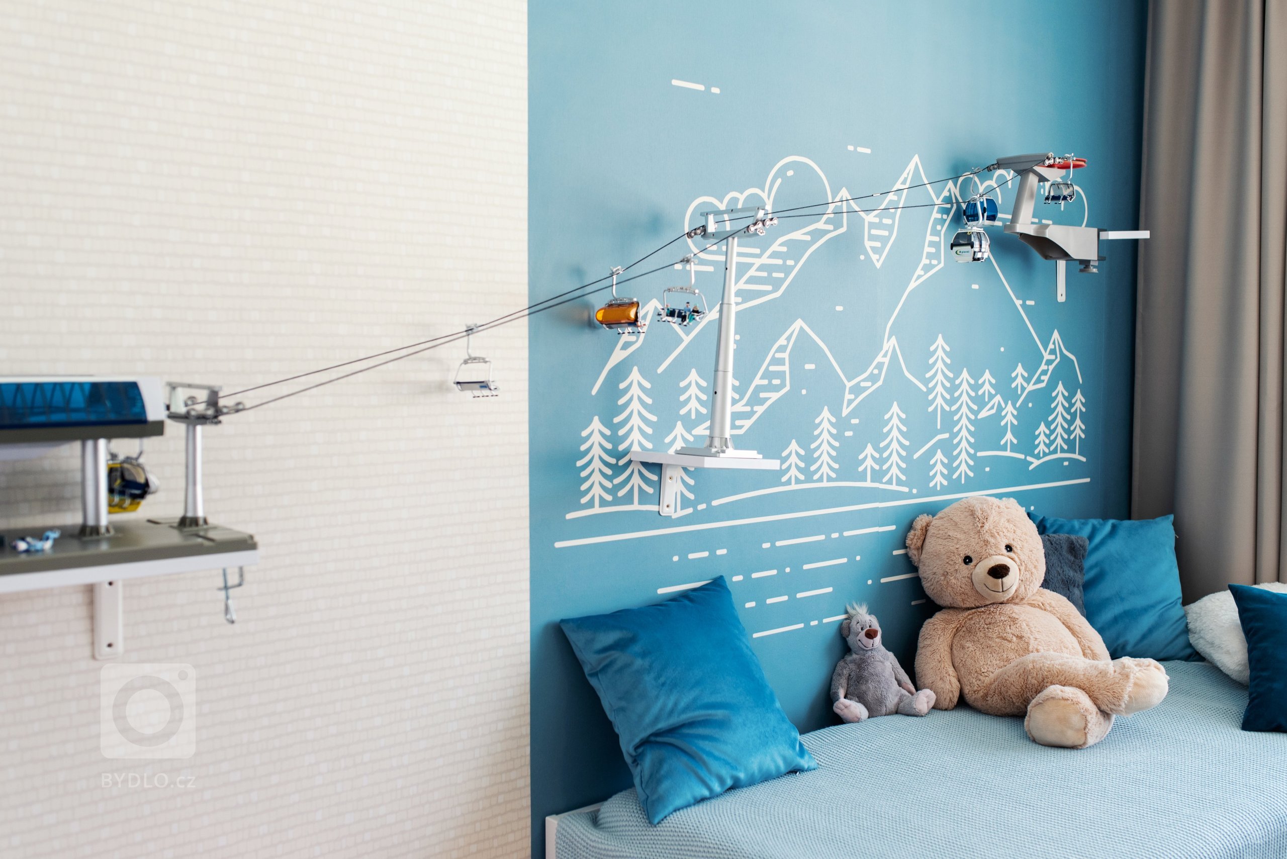 Městský činžovní dům byl postaven začátkem 50. let minulého století. Jednotlivé byty patří městu, ale i přesto se klienti rozhodli, že do městského bytu dají…