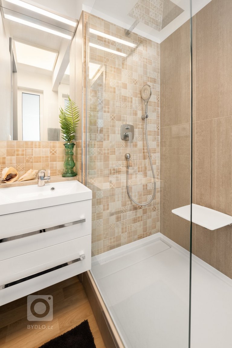 add picture to album