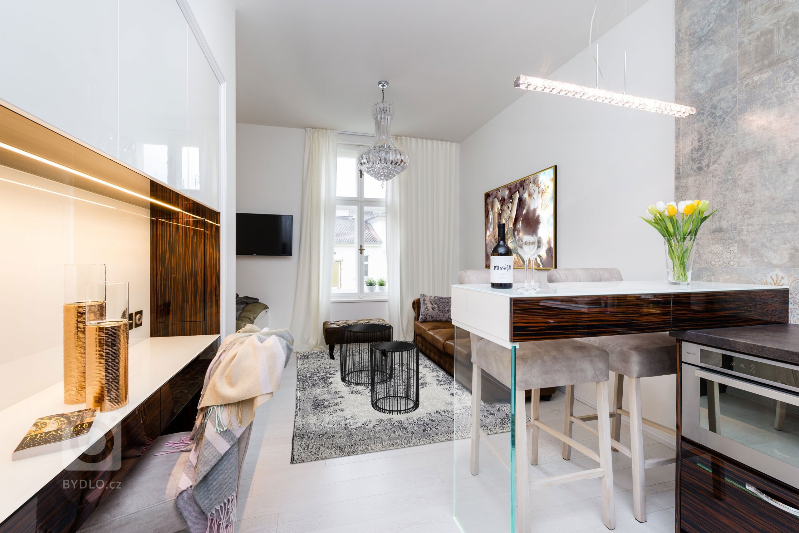 Garsonka je určena pro krátkodobé pronájmy cizincům. A pokud v ní chcete být ubytovaní, naleznete ji i na mezinárodním ubytovacím portálu Air BNB. Na…