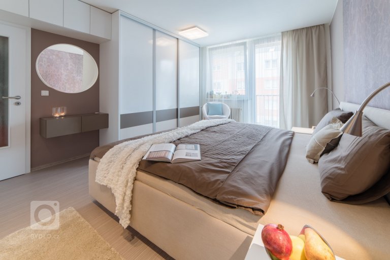 add picture to album