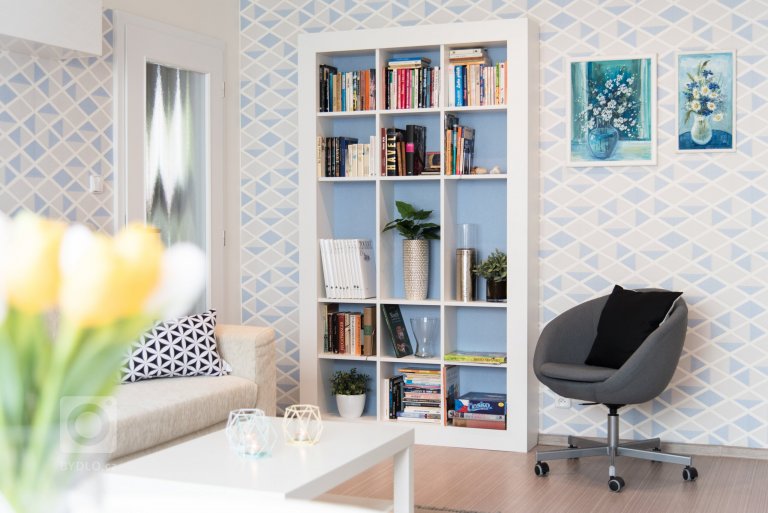 add picture to album