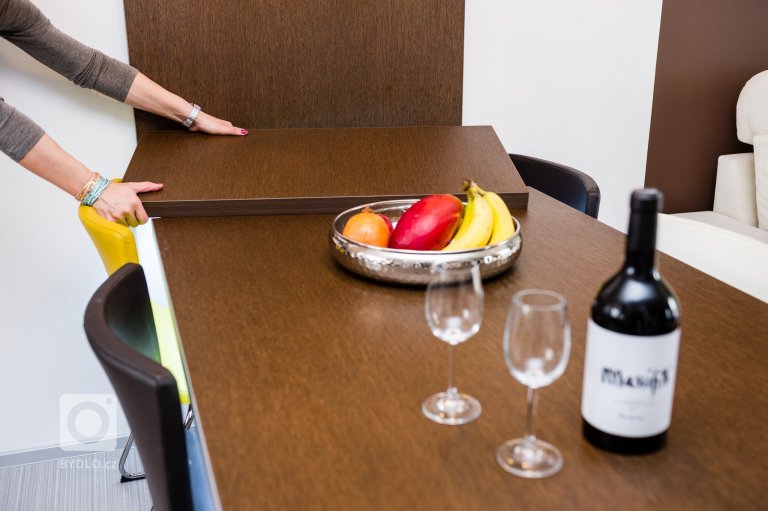 add picture to album