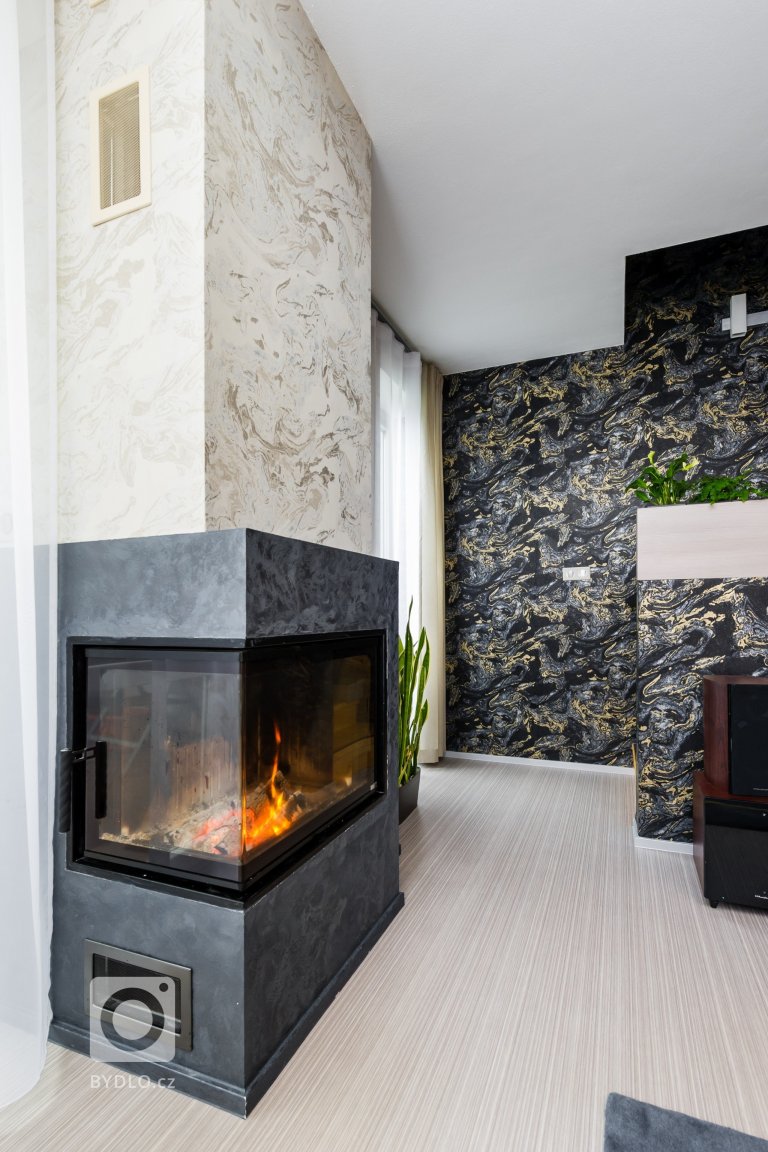 add picture to album