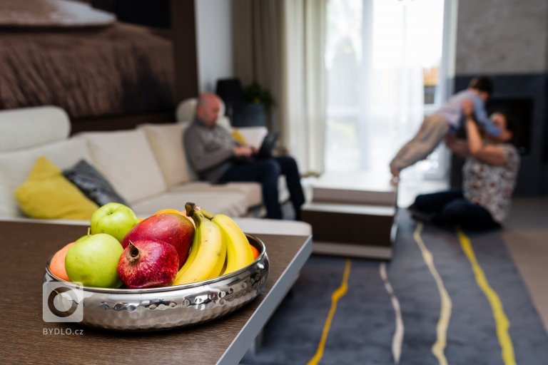 add picture to album