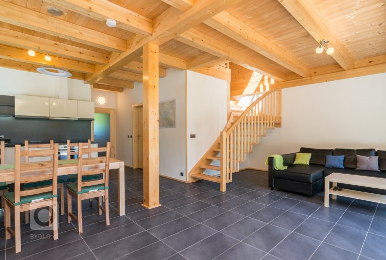 add picture to album