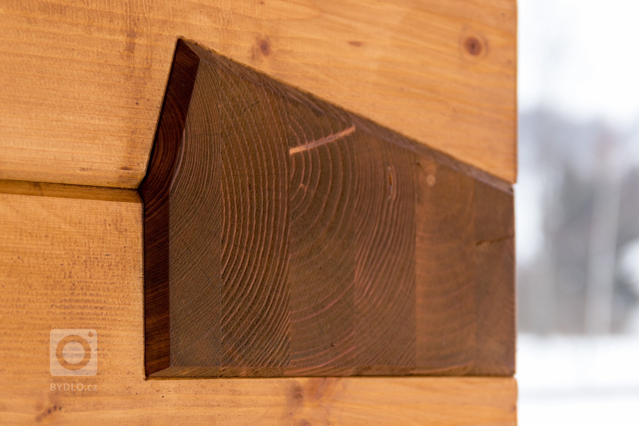 Tuto roubenku jsem postavili v roce 2016 ze smrkových vysušených profilů BSH pro mladou dvojici. Svými tepelně-izolačními&nbsp;vlastnostmi splňuje požadavky…