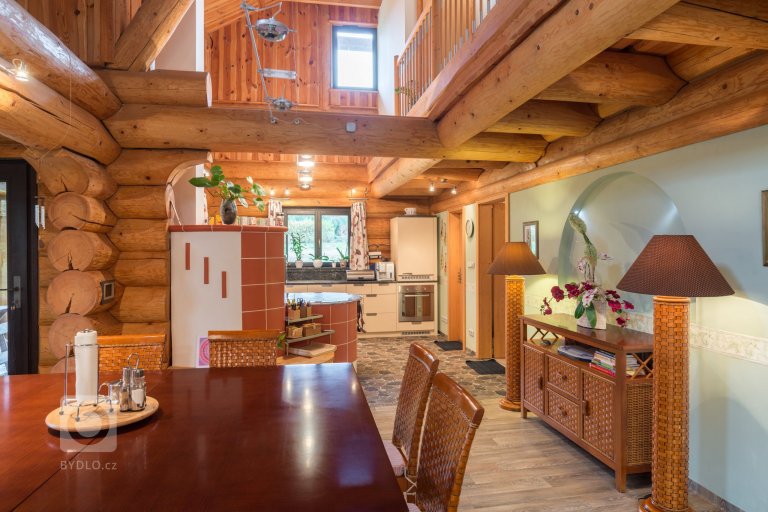 add picture to album