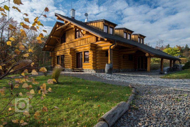 add picture to album