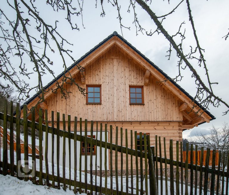 add picture to album