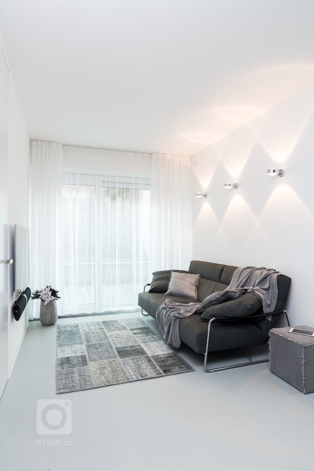 Interiér bytu v novostavbě

Design:&nbsp;OOOOX| Ing. Arch. Radka Valová, ing. Arch. Martin Moravec

Dispozice &ndash; byt byl pro klienty připraven ve…