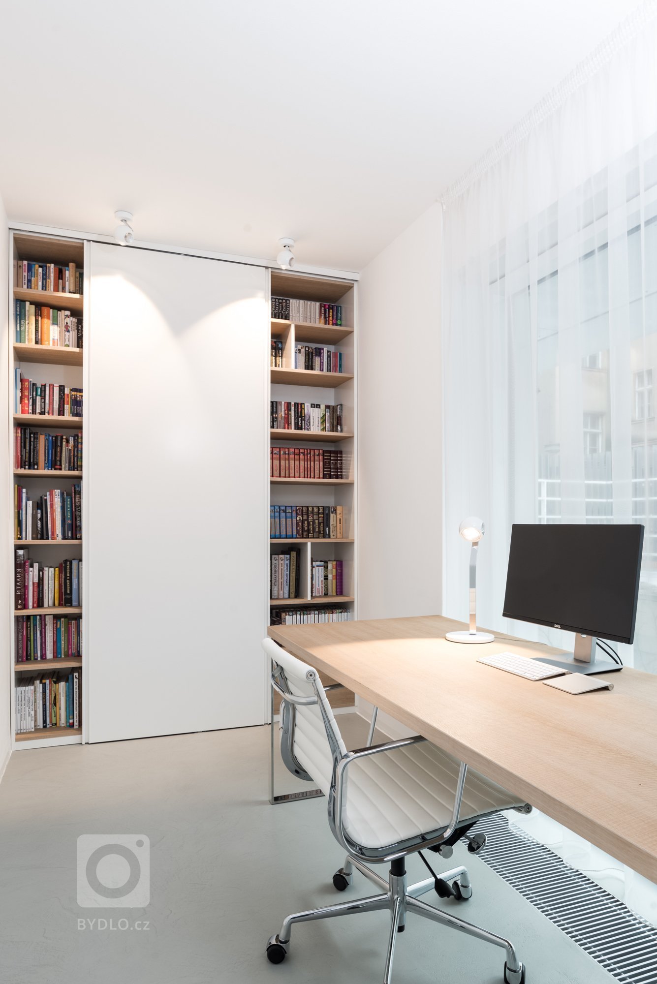 Interiér bytu v novostavbě

Design:&nbsp;OOOOX| Ing. Arch. Radka Valová, ing. Arch. Martin Moravec

Dispozice &ndash; byt byl pro klienty připraven ve…