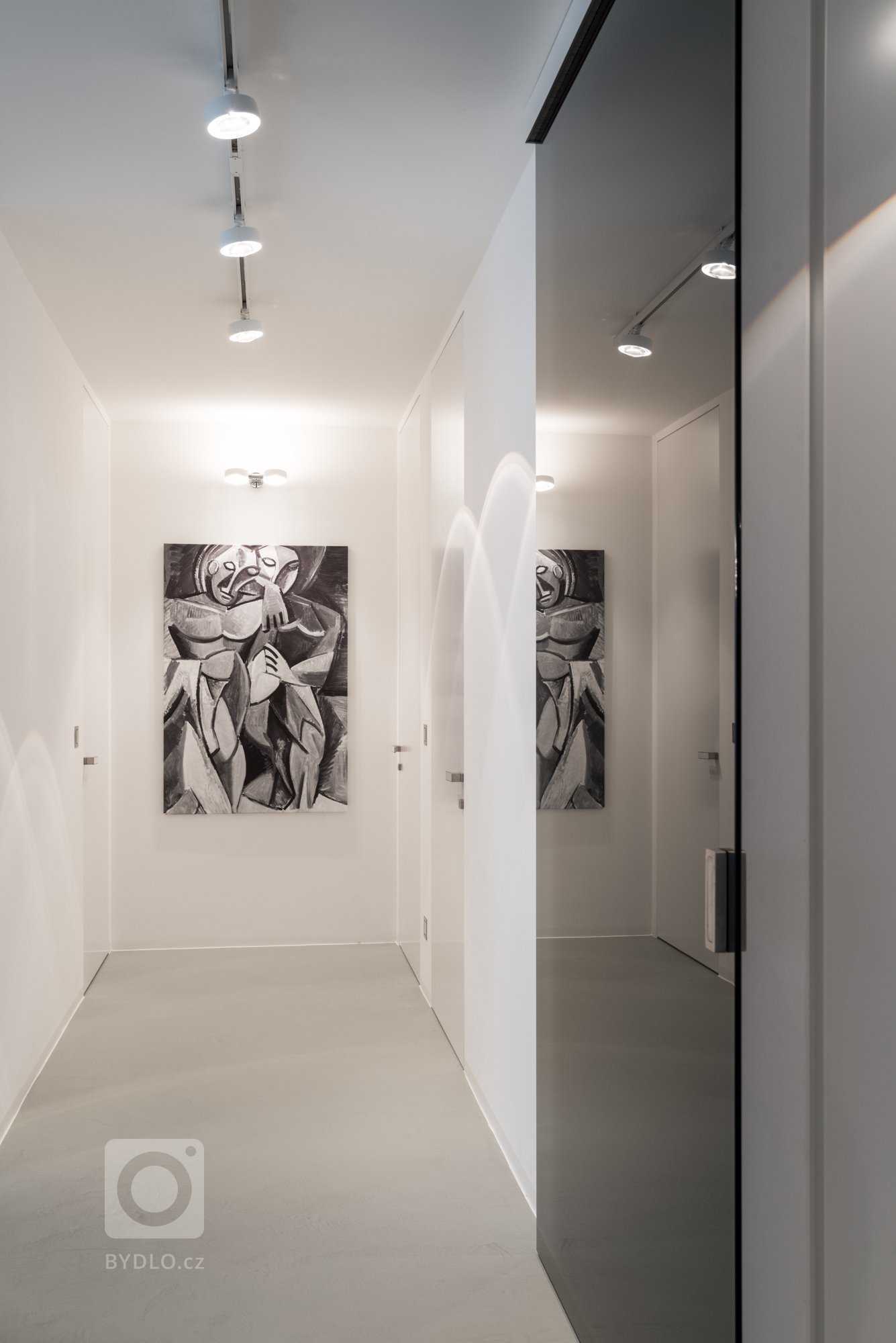 Interiér bytu v novostavbě

Design:&nbsp;OOOOX| Ing. Arch. Radka Valová, ing. Arch. Martin Moravec

Dispozice &ndash; byt byl pro klienty připraven ve…