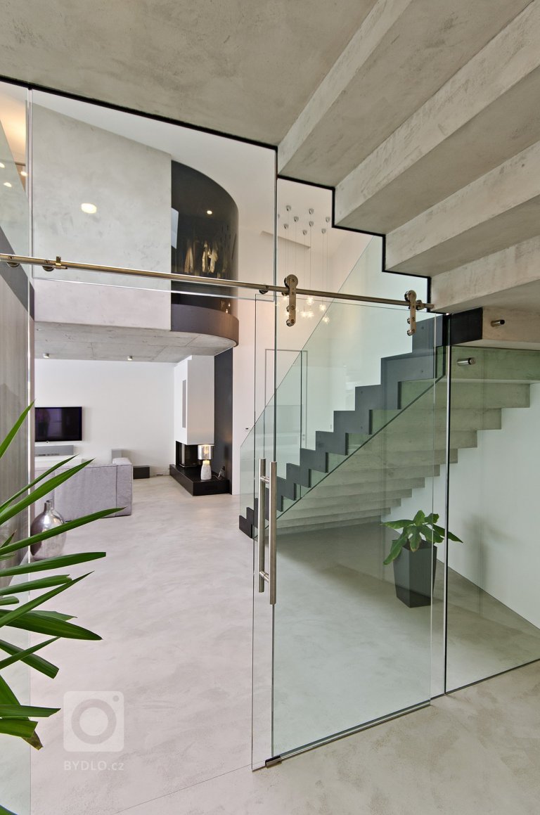 add picture to album