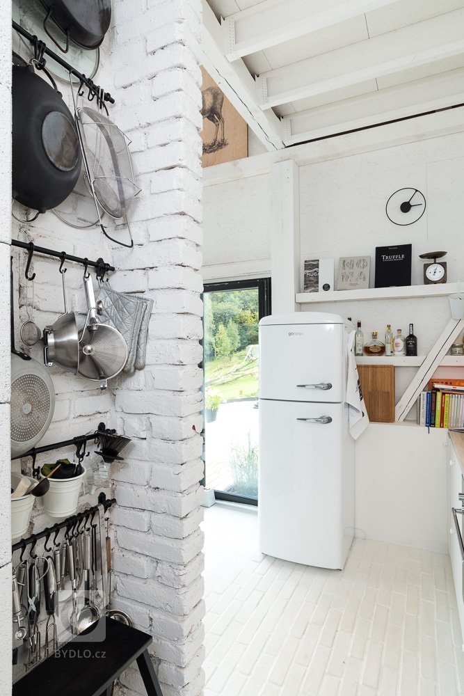 add picture to album