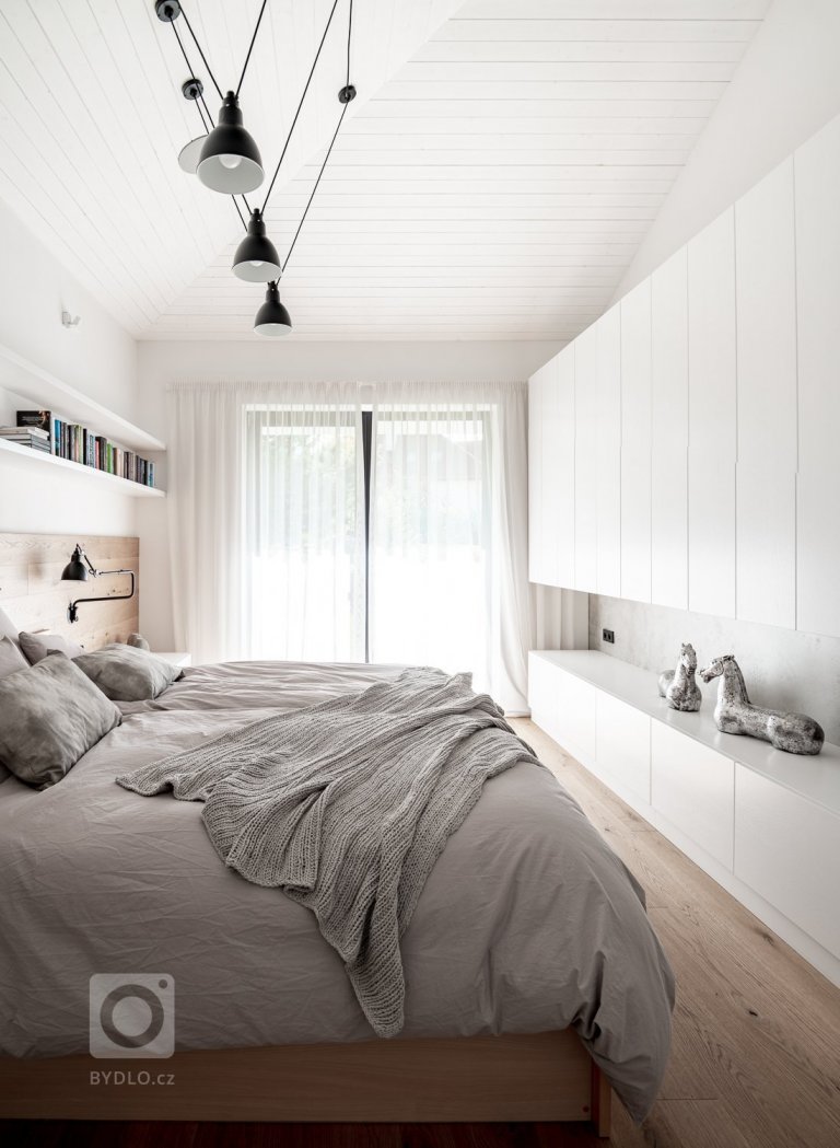 add picture to album