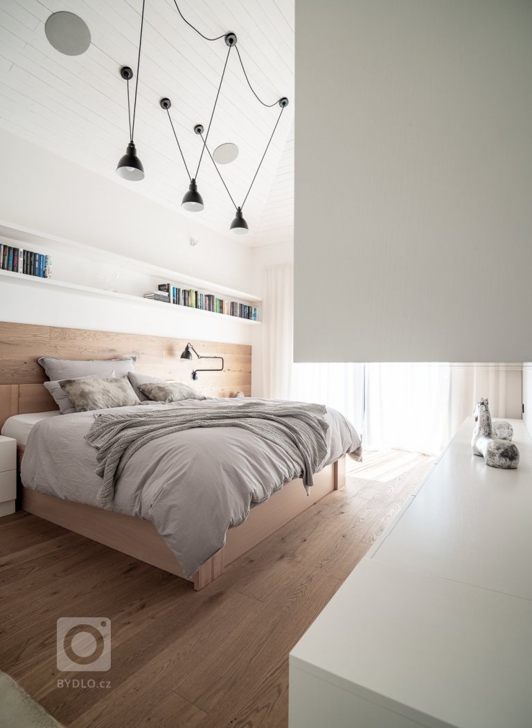 add picture to album