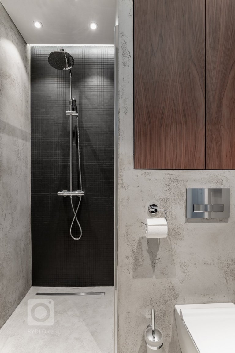 add picture to album