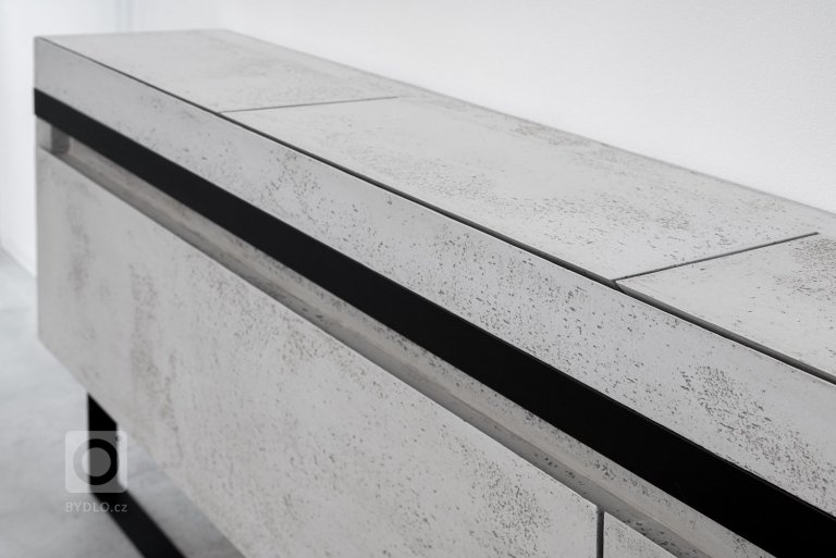 add picture to album