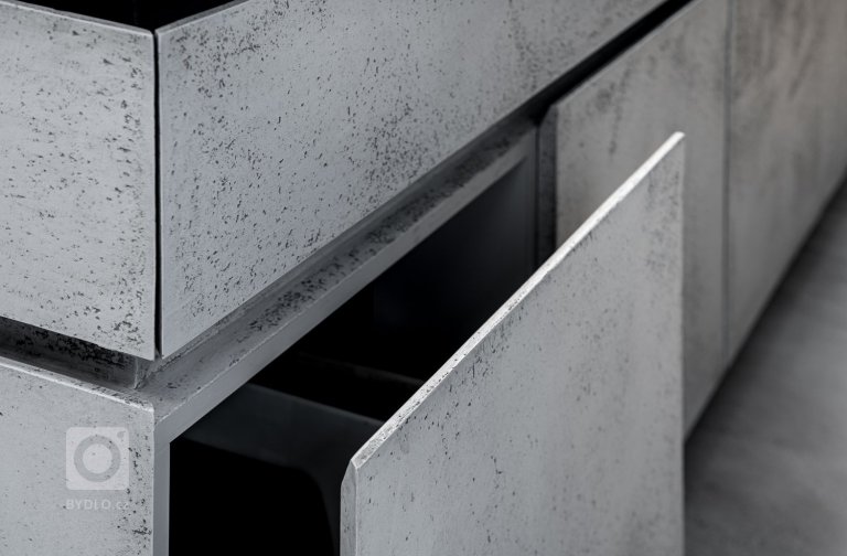 add picture to album