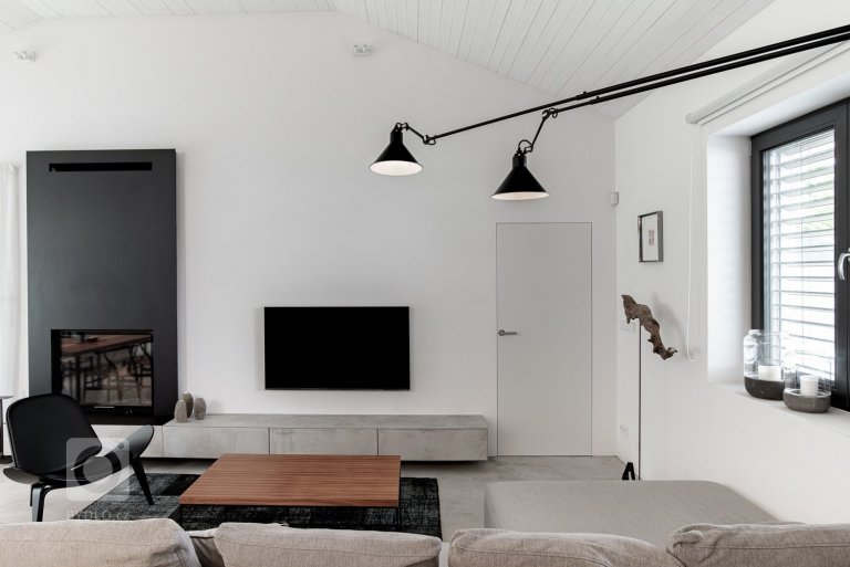 add picture to album