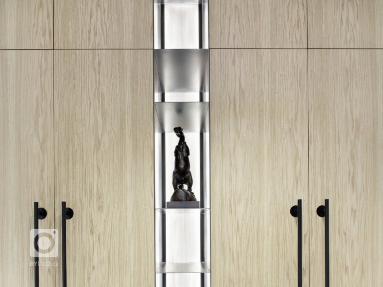 add picture to album