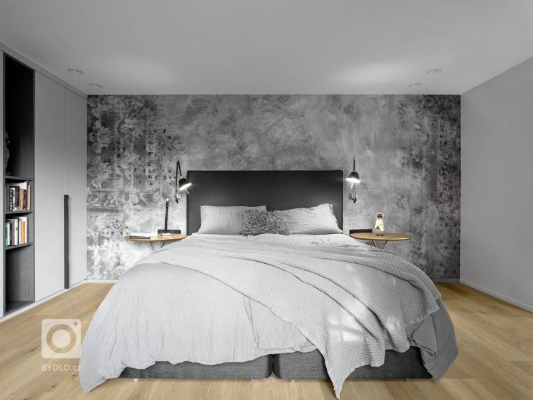 add picture to album