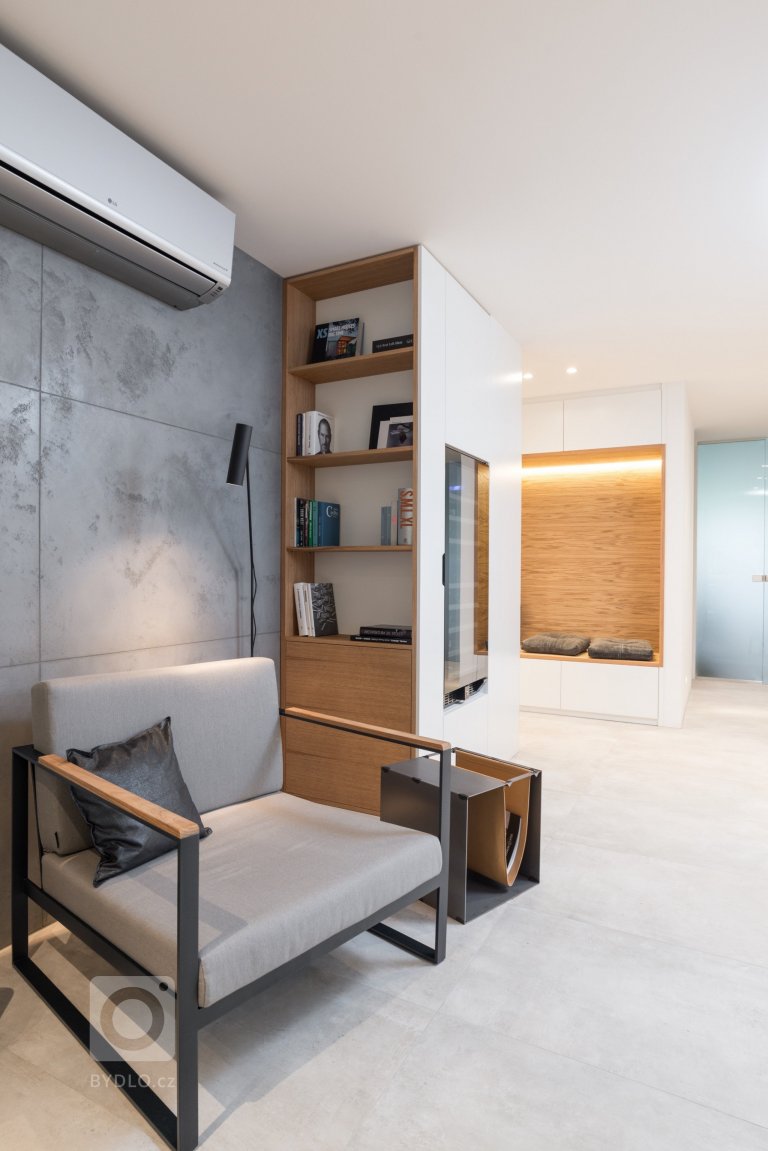 add picture to album