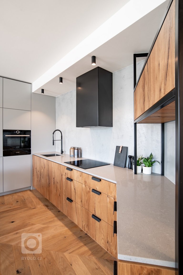 add picture to album