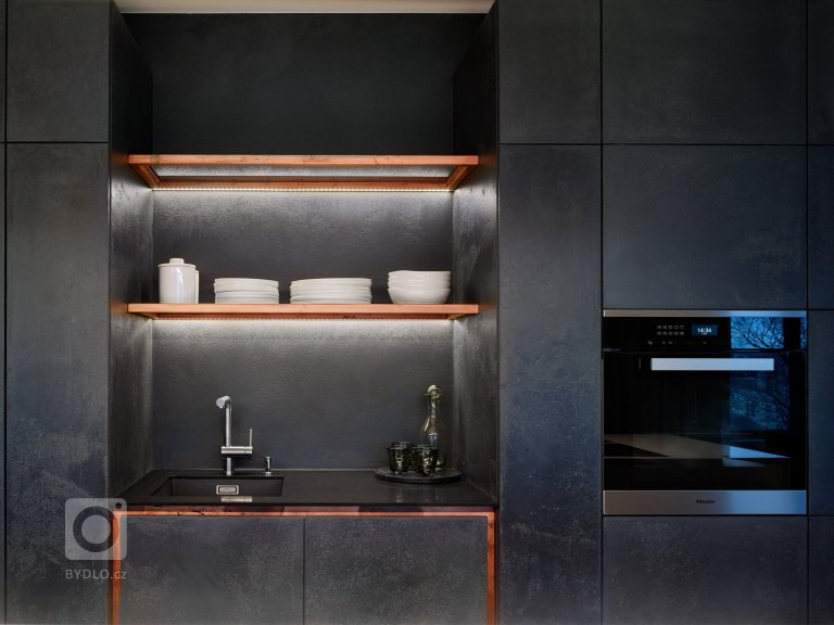 add picture to album