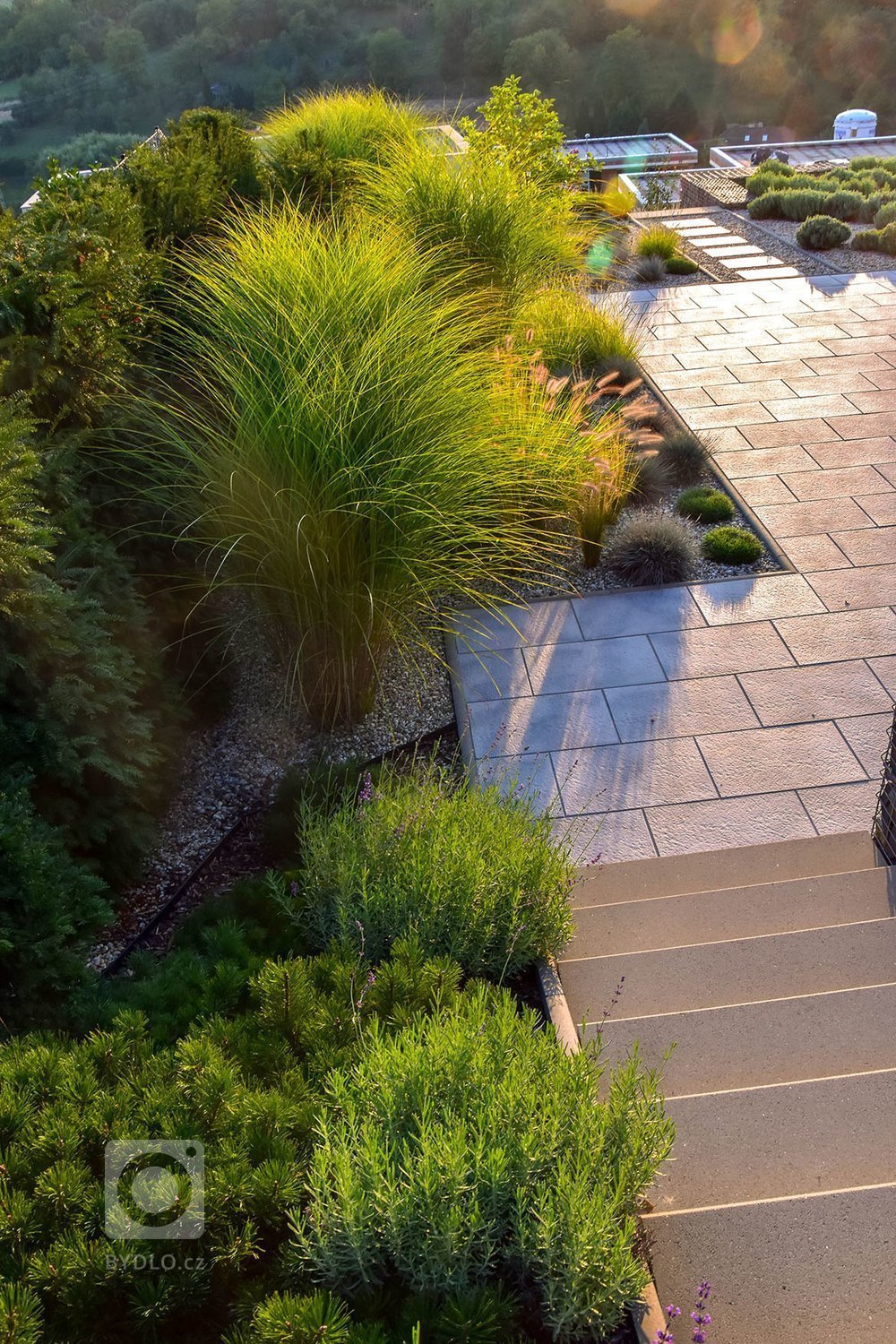 Pro toto místo a zahradu je typické, že ve svém programu a formě silně odráží progresivního a praktického ducha &bdquo;baťovského&ldquo; Zlína. Rozhodně si ale…